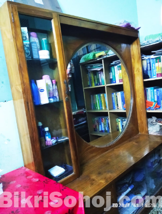 সেগুন কাঠের ড্রেসিং টেবিল বিক্রি করা হবে